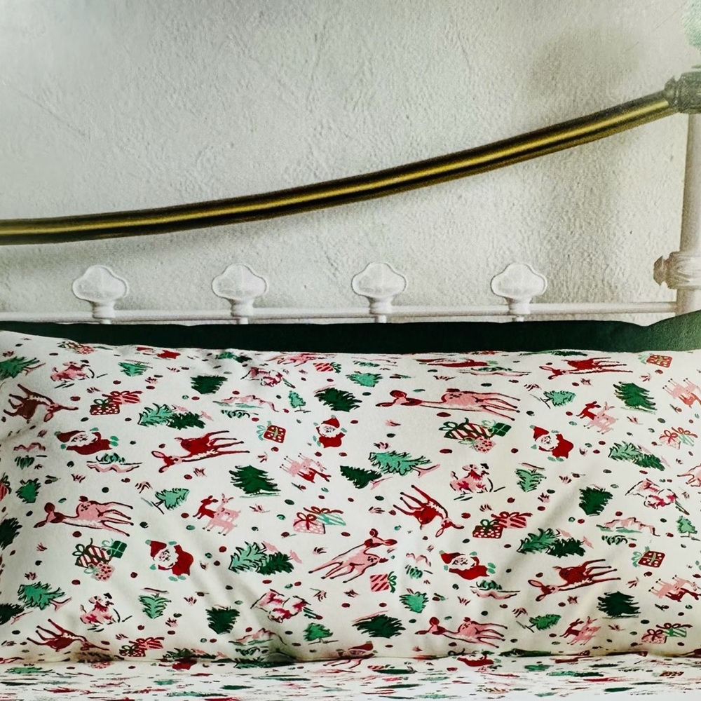 Cath Kidston Ditsy Deer Standard Pillowcase Pair - Red and Green on White - Picture 3 of 3